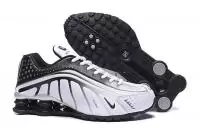 baskets nike shox r4 flywire snow white